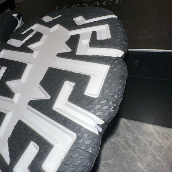 New Size 43 Versace Snakeskin-Effect Low-Top Sneakers Grey Black - Picture 8 of 11